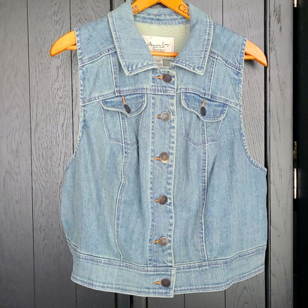 American rag sleeveless Jean vest